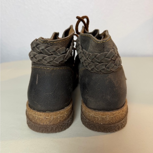 Born Temple II  Distressed Boots Leather Dark Charcoal  Size 9 - Picture 10 of 11